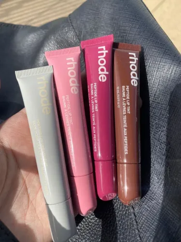 gloss/ lip da rhode 100,00