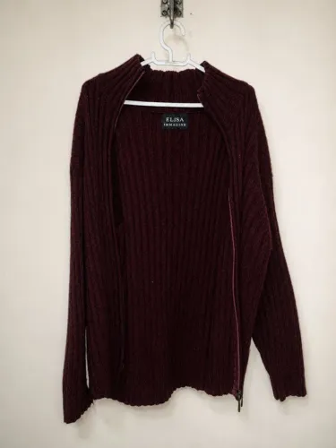 Vende-se sueter unisex da marca ELISA IMMAGINE