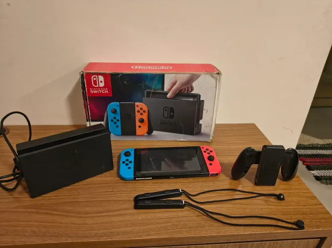 Nintendo Switch + Zelda original