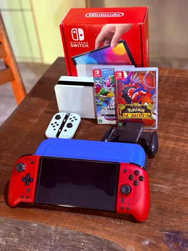 Nintendo Switch OLED Branco + Pokémon Scarlet + Super Mario Wonder + Acessórios | Completo