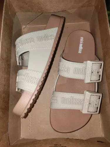 Mini Melissa Cozy M Lover número 28