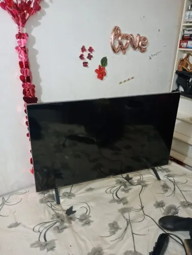 Tv LG usada pouco tempo de uso   tem nota fiscal  em perfeito estado 