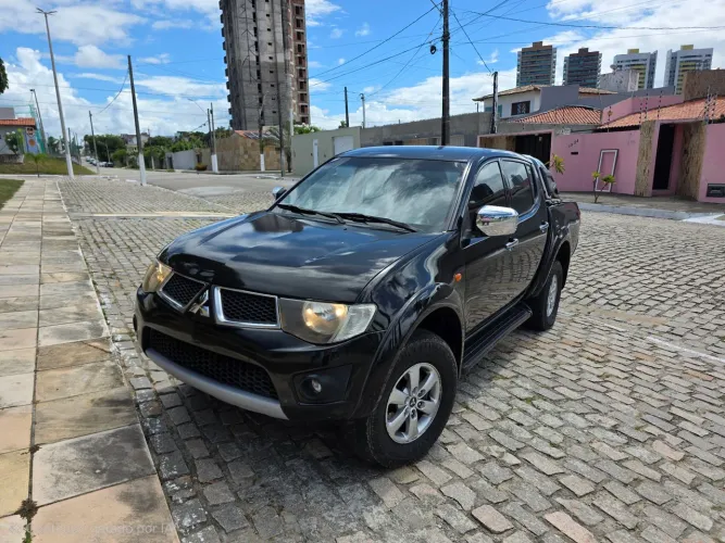 Mitsubishi L200 Triton HPE 3.2 CD TB Int.diesel AUT 2012