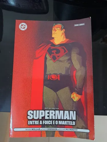Superman Entre a Foice e o Martelo DC de Bolso