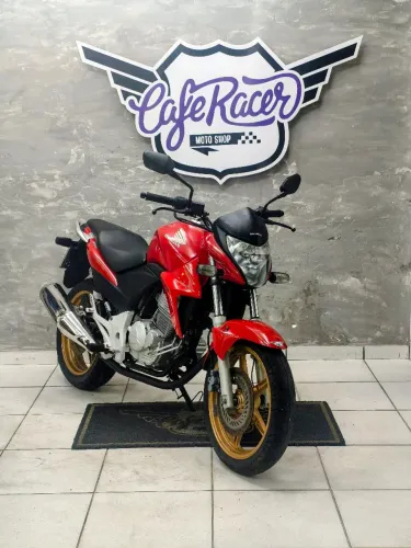 CB 300R 2014 A baixo da FIPE