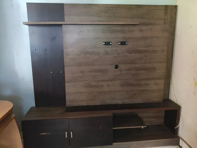Painel para Tv em ótimo estado, a retirar.. Não entregamos 