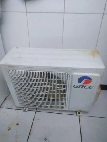 Condensador de ar GREE 9.000 BTUs