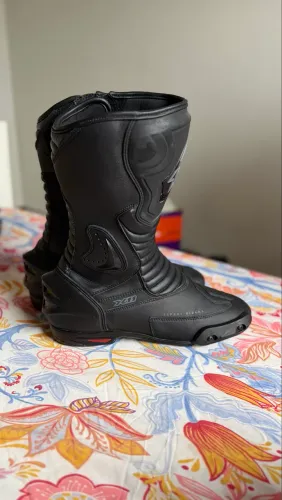Bota Racing X11 - tamanho 43