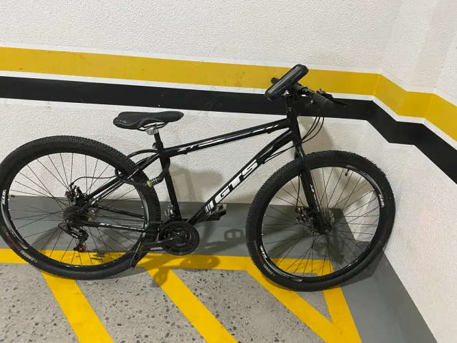 Bicicleta semi nova
