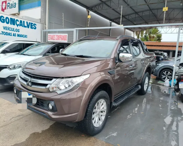 Mitsubishi L200 Triton Sport HPE-S 2.4 CD Dies. AUT 2020