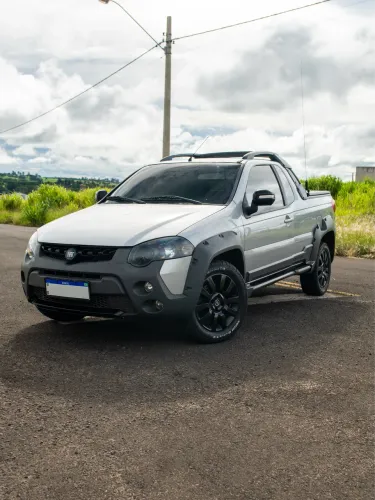 Fiat Strada Adventure 1.8/ 1.8 Locker Flex CE 2017