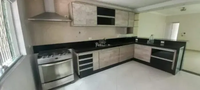 Sobrado com 248m², 3 suítes, 4 banheiros e 2 vagas - Vila Guiomar - Santo André REF: 19275
