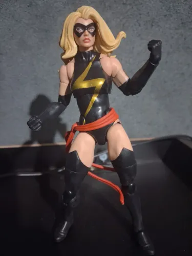 Ms. Marvel - Marvel Legends