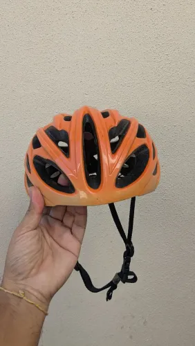 Capacete ciclismo usado