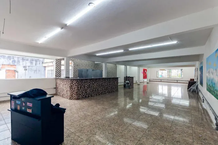 Sobreloja na Rua São Leonardo, 32 - Sobreloja  130 m²