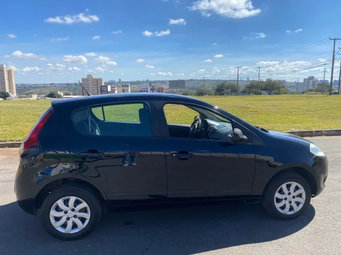 Fiat Palio Attractive 1.0 EVO Fire Flex 8V 5P 2014