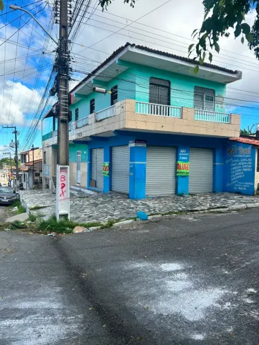 Alugo Casa no Bairro América com excelente localização