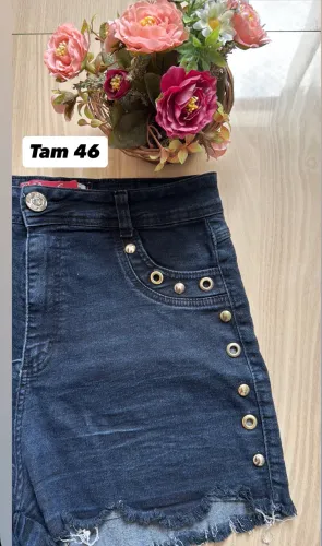 ?Kit com 2 shorts para o carnaval ?