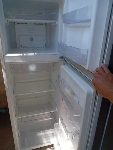 vendo geladeira Electrolux DF42 Frost Free funcionando perfeitamente 386 litros
