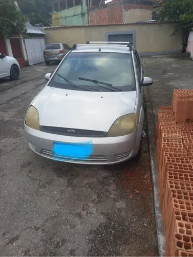 Ford Fiesta Class 1.6 8V 98cv 5P 2004