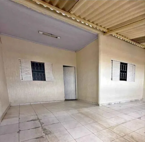 NP Casa á venda em feu rosa