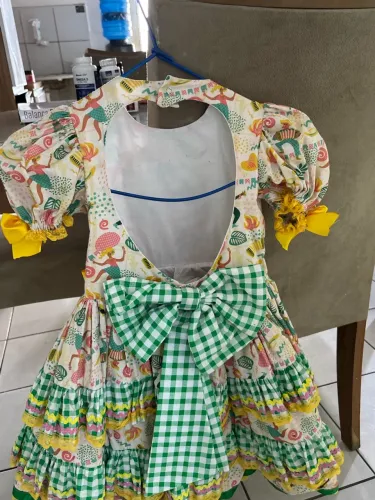 Vestido infantil de quadrilha