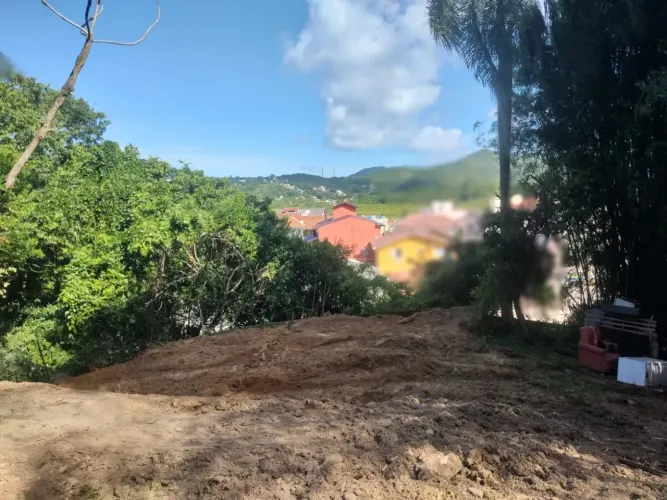 Lote/Terreno para venda com 1130 metros quadrados em Ponta das Canas - Florianópolis - SC