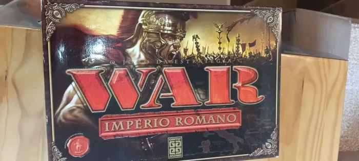 Jogo de tabuleiro war - império romano - perfeitas condições 