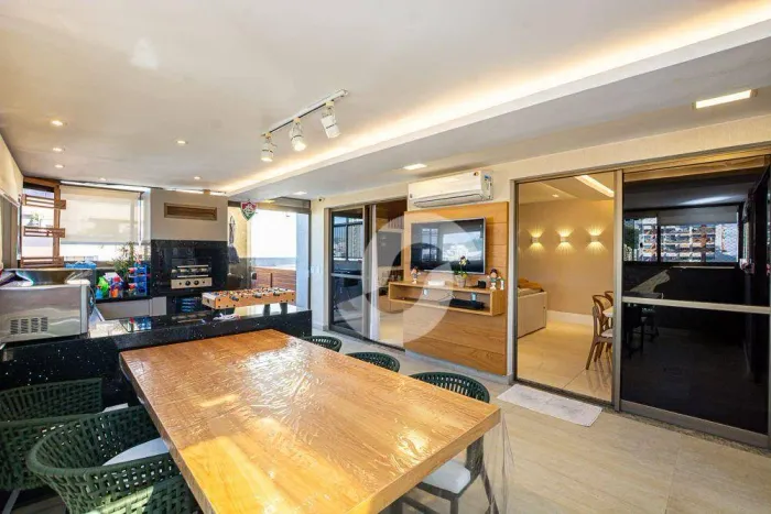 Cobertura com 3 dormitórios à venda, 200 m² por R$ 2.400.000,00 - Icaraí - Niterói/RJ