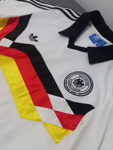 Camisa Alemanha 90. Adidas originals. Original. Tam. Xl. 59x78 cm. Rara. Perfeito estado.