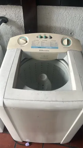 Maquina de lavar Eletrolux LF10 turbo 220v