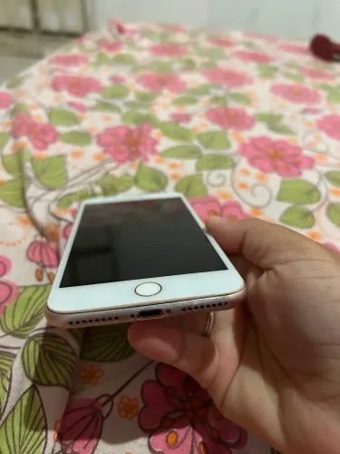 iPhone 8