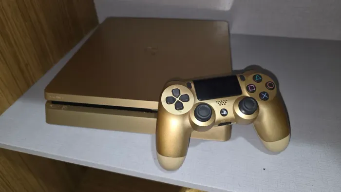 PS4 Slim Limitado Dourado Desbloq FW12.50