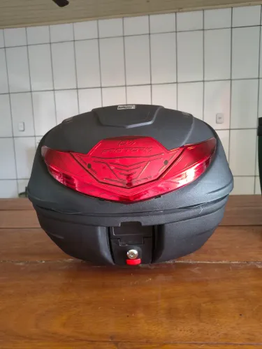Vendo Baú para moto