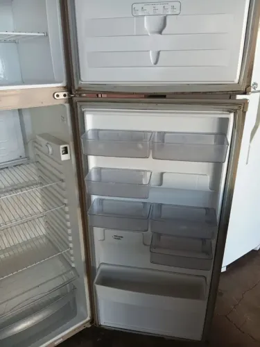 Vendo geladeira Consul