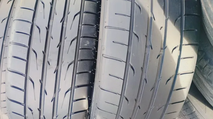 04 pneus aro 16 Dunlop 195/50/16 bons para new fiesta polo Fox Palio gol 