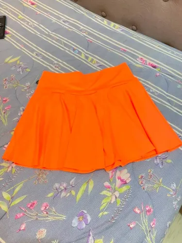 Short Saia Novo, veste um G/GG