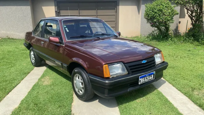 Chevrolet Monza Classic SE 2.0 /mpfi E EFI 2P E 4P 1990