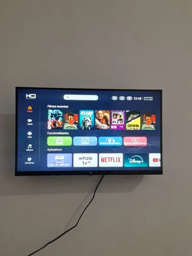 Tela 32"  Smart TV  Wi-Fi Entradas HDMI e USB  Funcionando sem defeitos