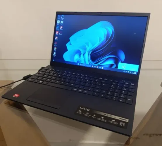 Notebook Sony vaio Ryzen 5 5500 12 cores 8 gb ddr4 m2 256 gb vídeo amd radeon 15 LEIA !