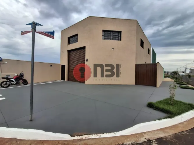 Barracão comercial para venda e locação no Maisparque-amplo espaço-2 banheiros