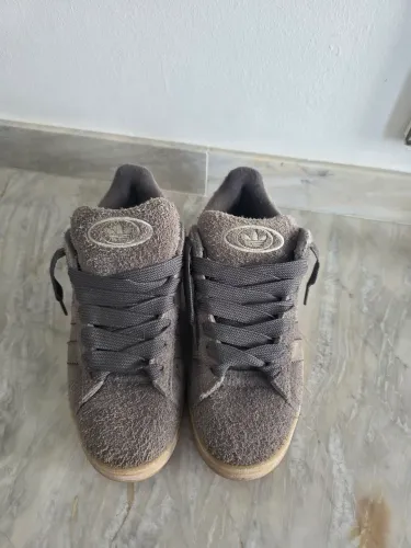 Tênis Adidas Campus tamanho US 9