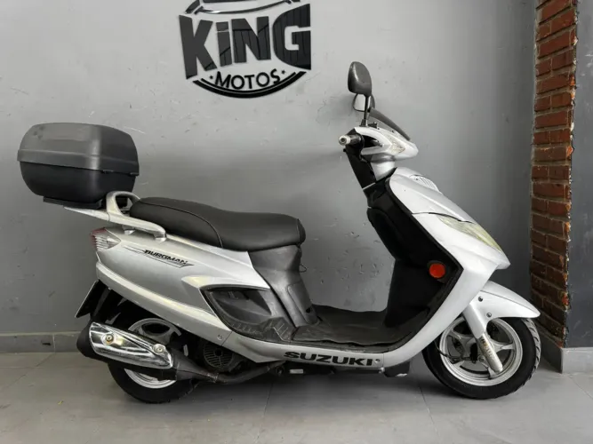 Suzuki AN Gasolina Automático