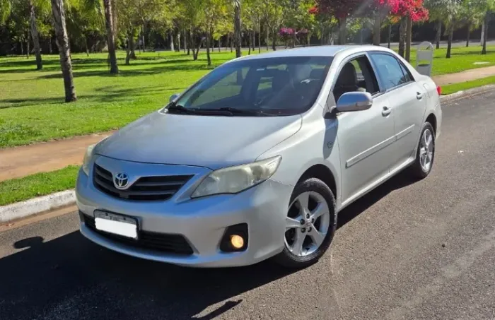 Toyota Corolla XEI 2.0 Flex 16V Aut. 2013
