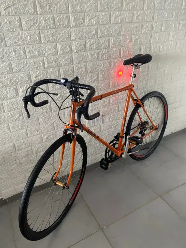 Bicicleta calo 10 impecável