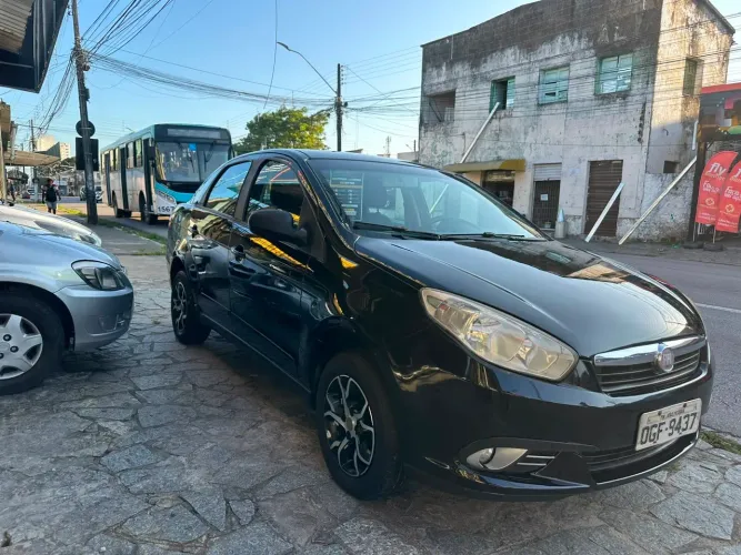 Fiat Grand Siena Attrac. 1.4 EVO F.flex 8V 2014