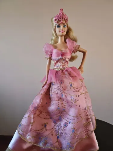 Boneca Barbie filme "Barbie e as Três Mosqueteiras".