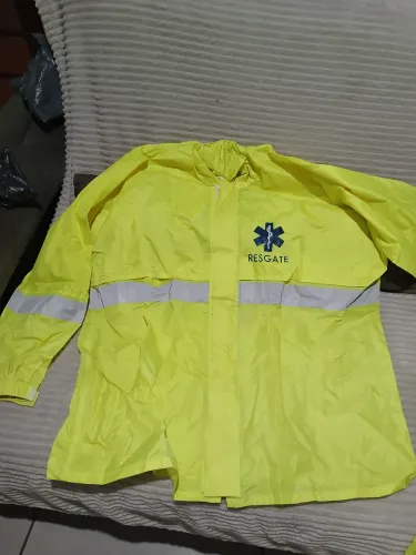 Capa de chuva Tamanho G1 nunca usada