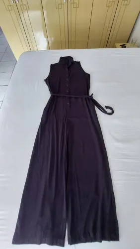 Macacão preto