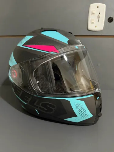 Capacete Peels